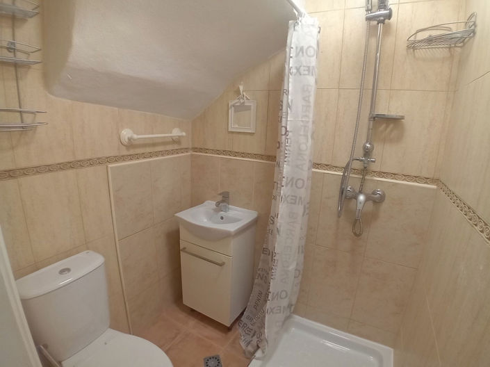 Image No.18-3 Bed Townhouse for sale