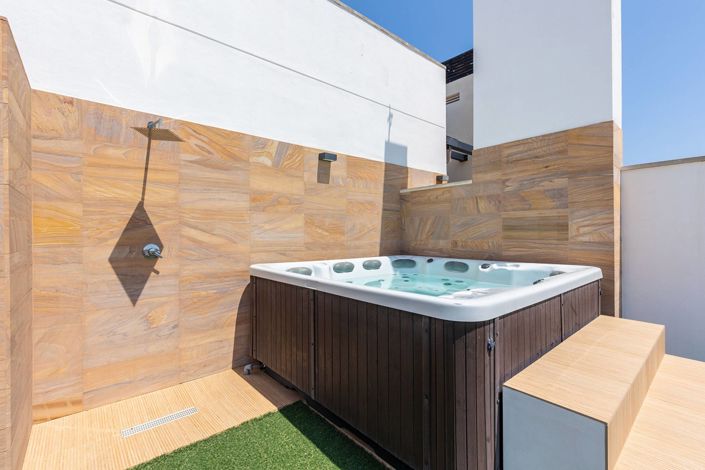 Image No.31-3 Bed Penthouse for sale