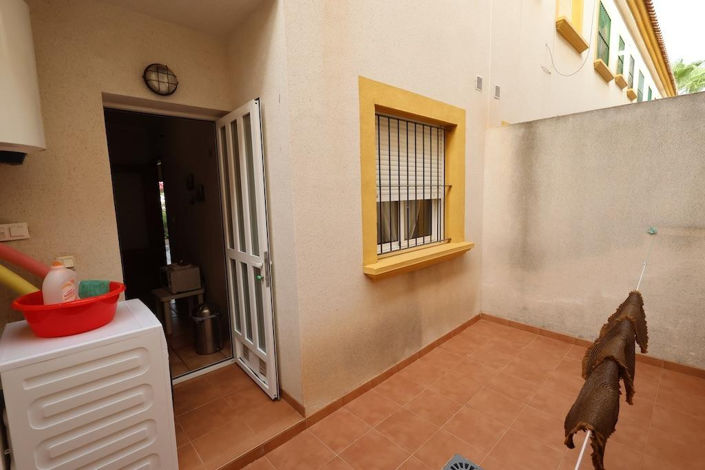 Image No.17-3 Bed Townhouse for sale