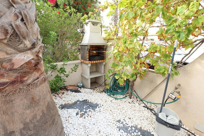 Image No.23-3 Bed Townhouse for sale