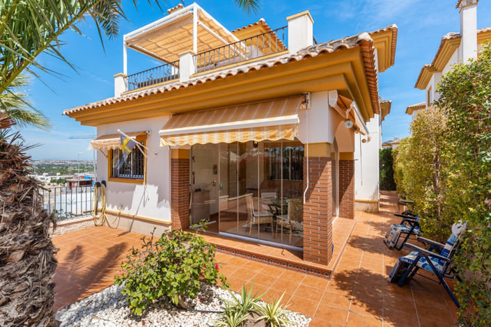 Image No.1-3 Bed Villa for sale
