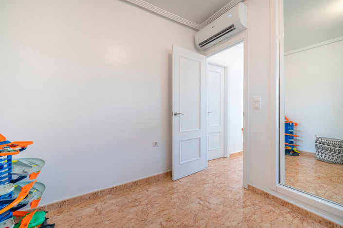 Image No.24-3 Bed Villa for sale