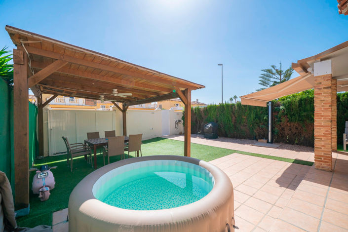 Image No.40-3 Bed Villa for sale