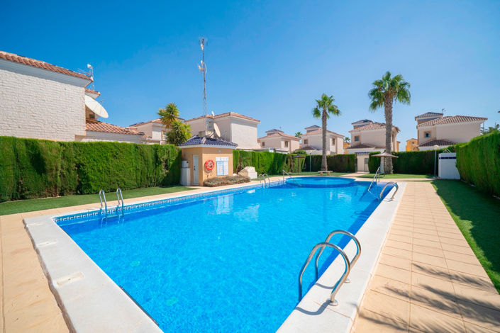 Image No.45-3 Bed Villa for sale