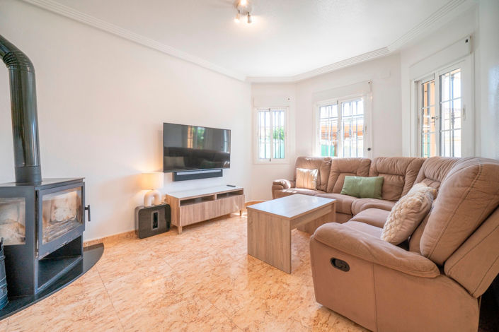 Image No.6-3 Bed Villa for sale