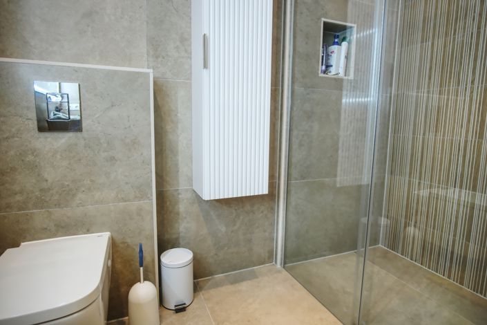 Image No.17-3 Bed House for sale