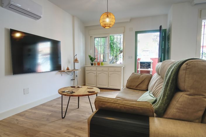 Image No.2-3 Bed House for sale