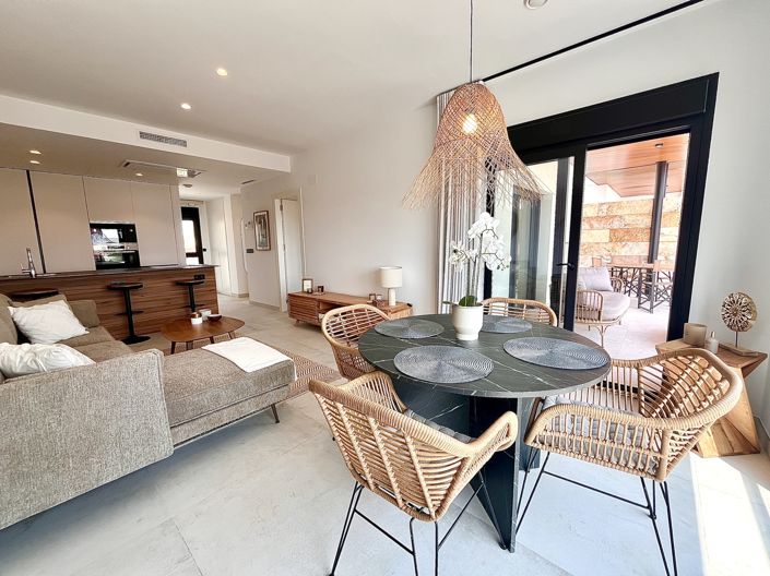 Image No.20-2 Bed Apartment for sale