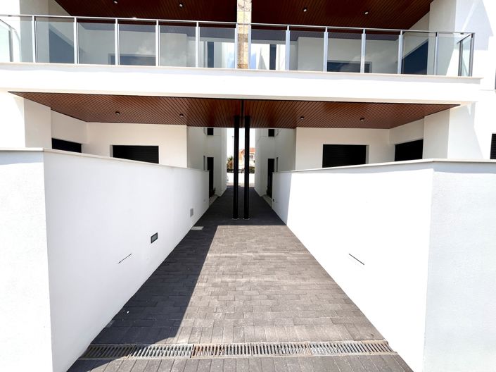 Image No.29-2 Bed Apartment for sale