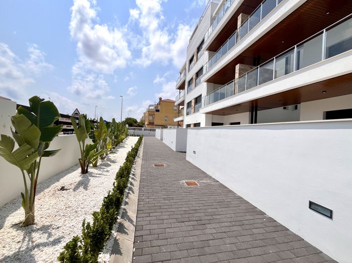 Image No.30-2 Bed Apartment for sale