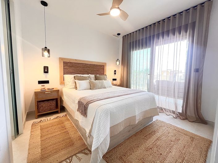 Image No.5-2 Bed Apartment for sale