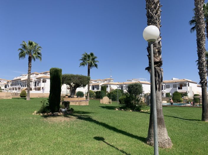 Image No.20-2 Bed Apartment for sale