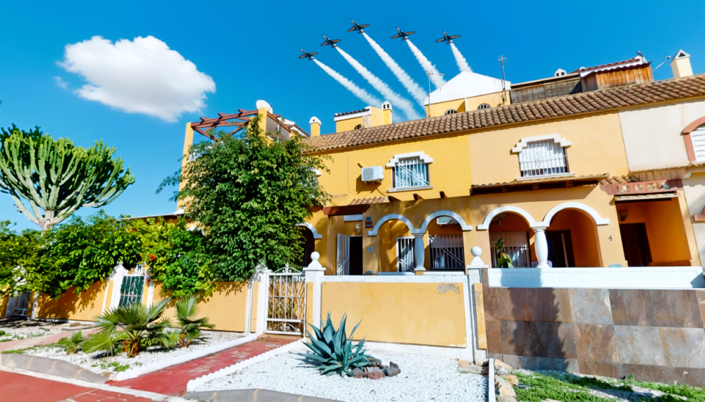 Los Alc&#225;zares, Townhouse