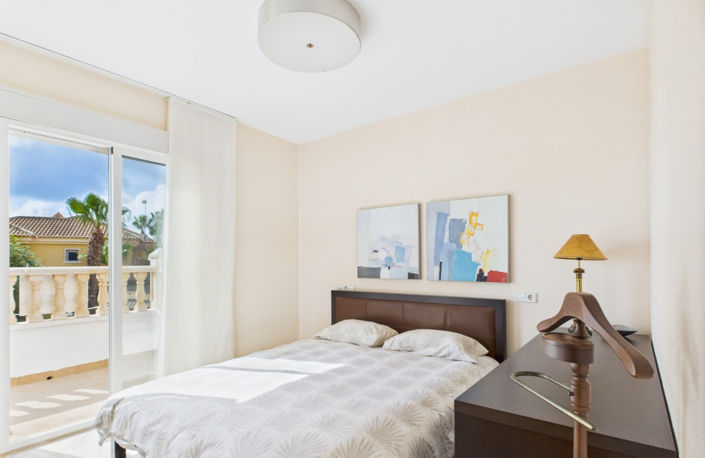 Image No.22-3 Bed Townhouse for sale