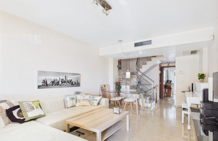 Image No.27-3 Bed Townhouse for sale