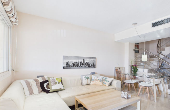 Image No.28-3 Bed Townhouse for sale