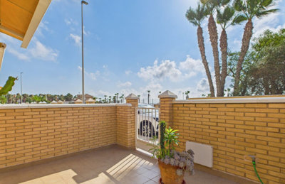 70837losalcazaresbeachfronttownhouse3