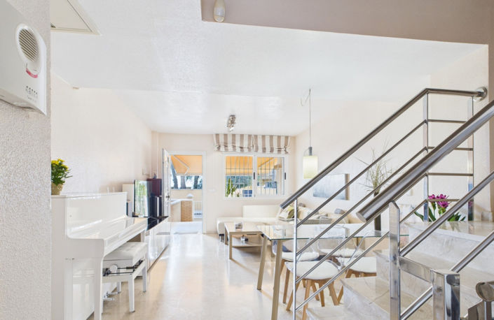 Image No.33-3 Bed Townhouse for sale