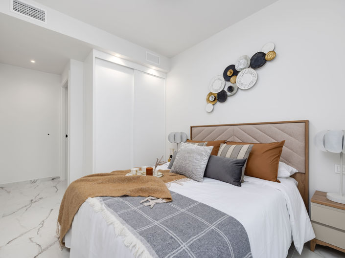 Image No.16-2 Bed Apartment for sale