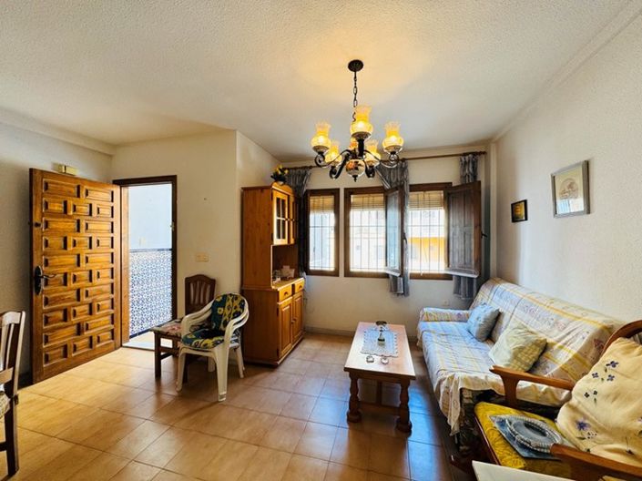 Image No.17-3 Bed Townhouse for sale