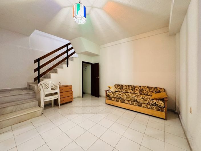 Image No.20-3 Bed Townhouse for sale