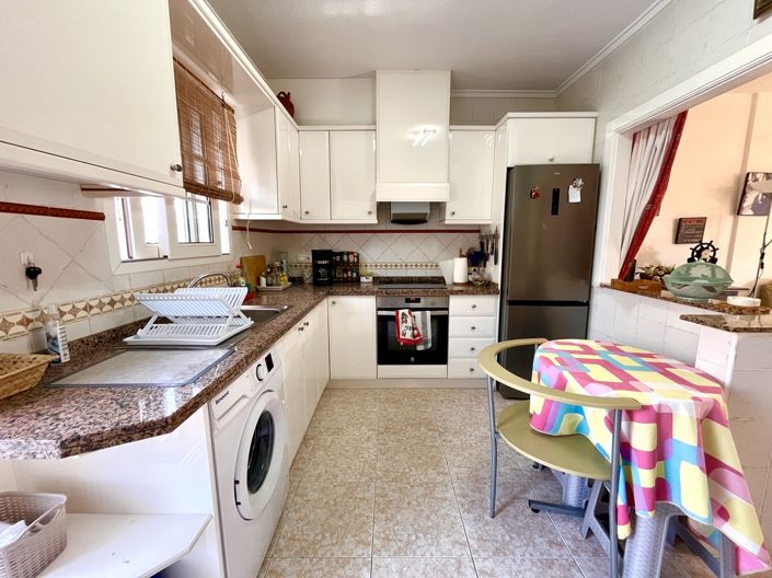 Image No.17-2 Bed Apartment for sale