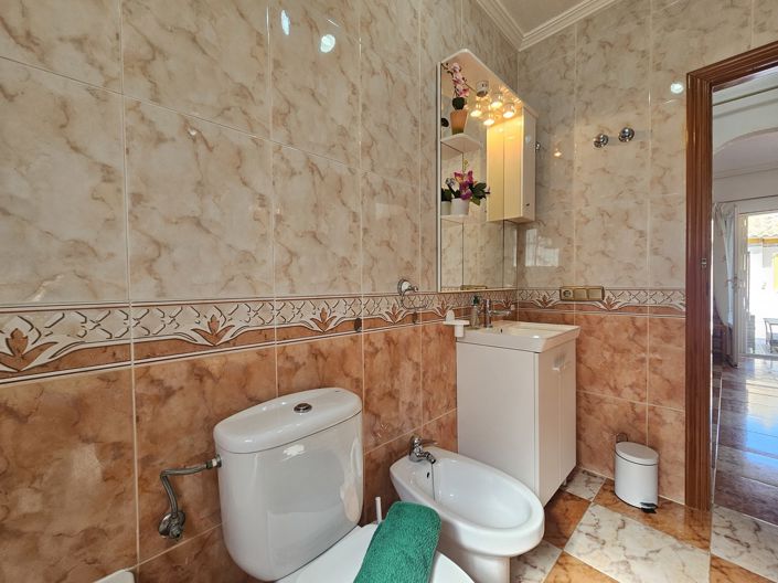 Image No.24-4 Bed Villa for sale