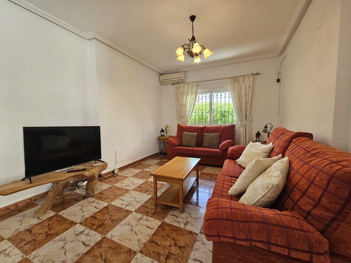 Image No.3-4 Bed Villa for sale