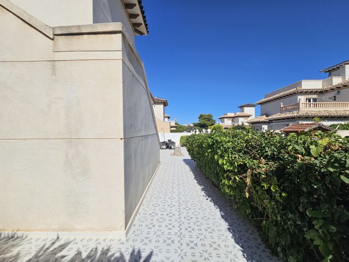 Image No.5-4 Bed Villa for sale