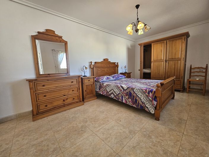 Image No.6-4 Bed Villa for sale