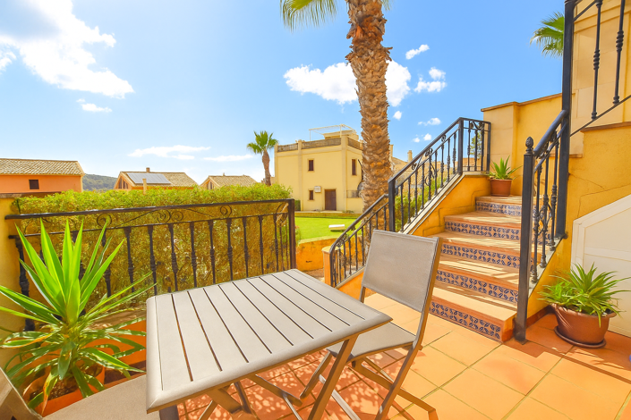 Image No.2-2 Bed Townhouse for sale