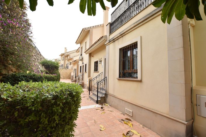 Image No.28-2 Bed Townhouse for sale