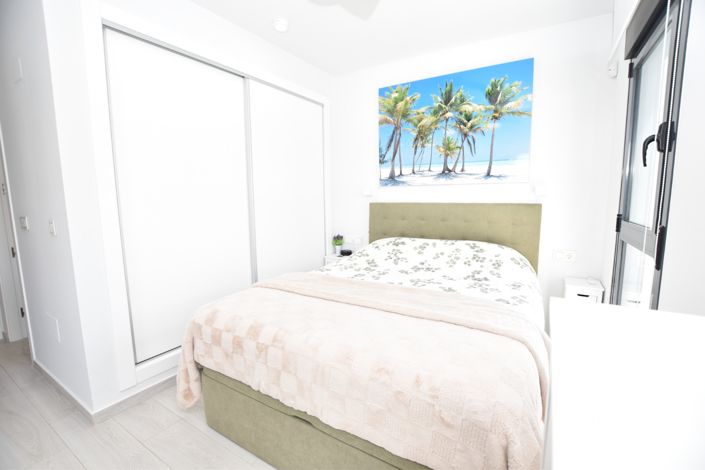 Image No.15-3 Bed Apartment for sale