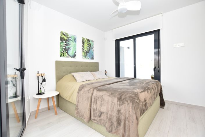 Image No.16-3 Bed Apartment for sale