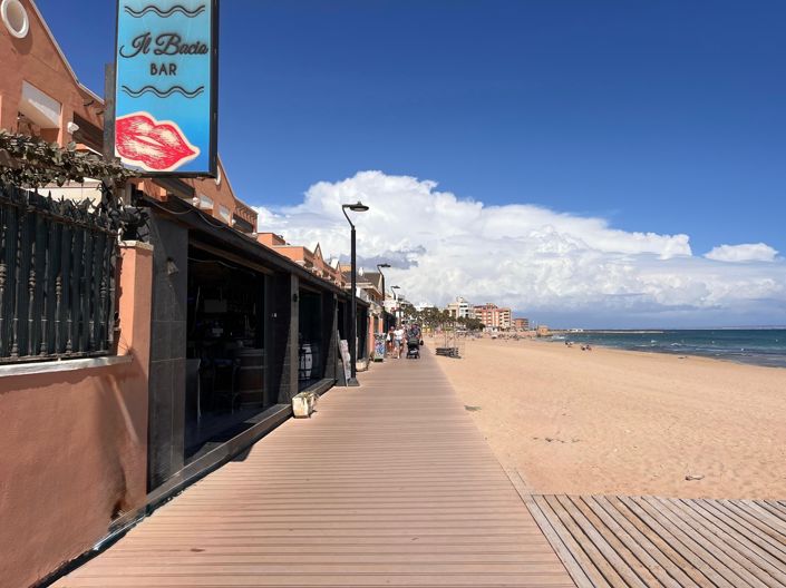 Image No.36-2 Bed Townhouse for sale