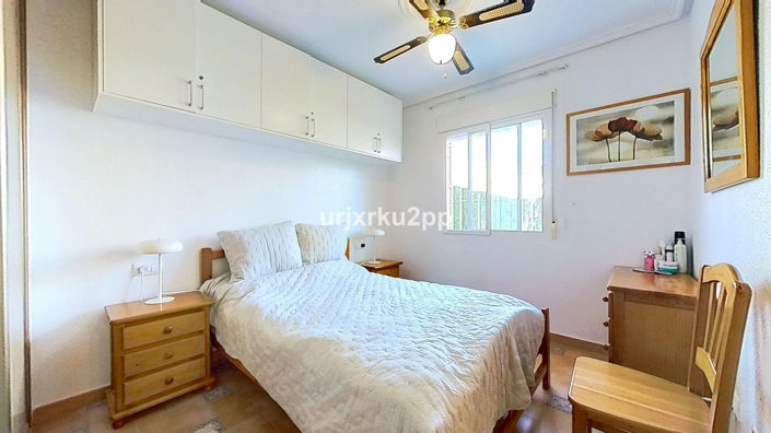 Image No.18-2 Bed Townhouse for sale