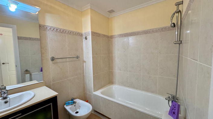 Image No.9-3 Bed Apartment for sale