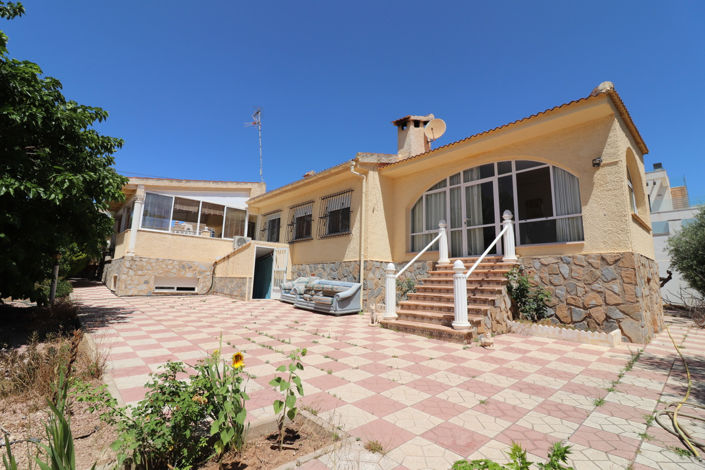 Image No.1-Villa de 4 chambres à vendre à Ciudad Quesada