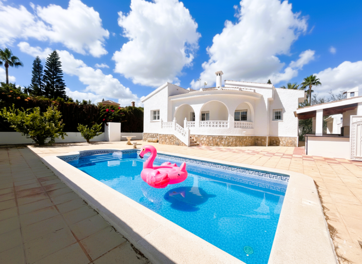 Image No.1-3 Bed Villa for sale