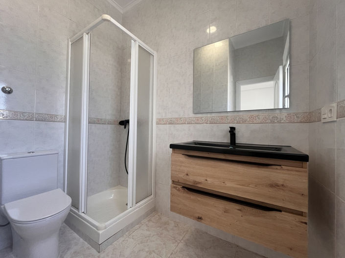 Image No.11-3 Bed Villa for sale