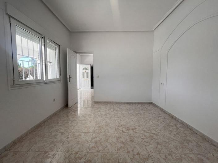 Image No.13-3 Bed Villa for sale