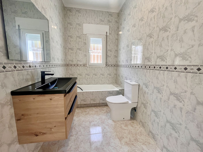 Image No.14-3 Bed Villa for sale