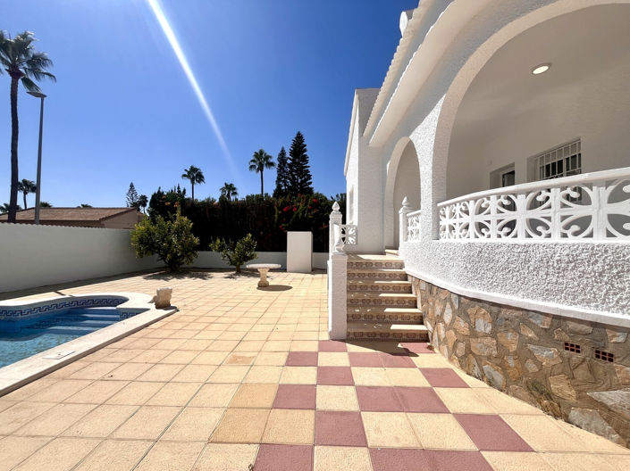 Image No.24-3 Bed Villa for sale