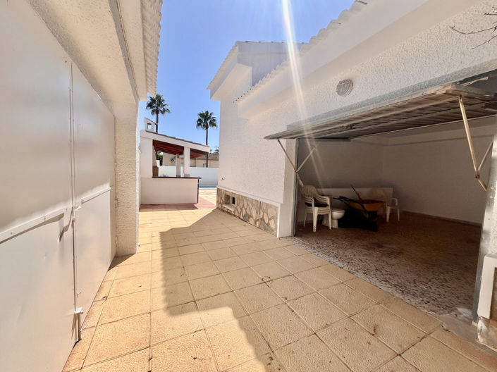 Image No.26-3 Bed Villa for sale