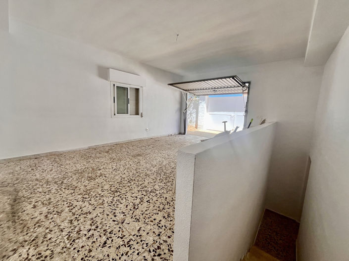 Image No.27-3 Bed Villa for sale