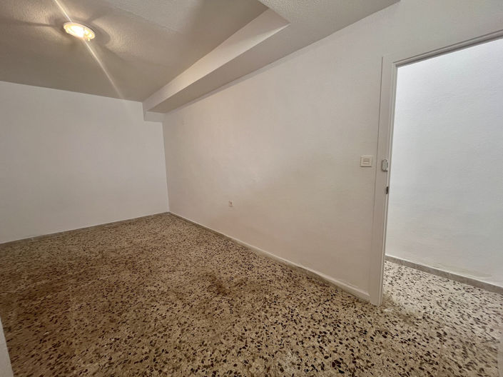 Image No.28-3 Bed Villa for sale