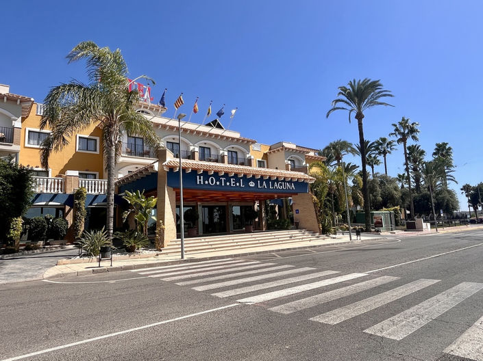 Image No.33-3 Bed Villa for sale