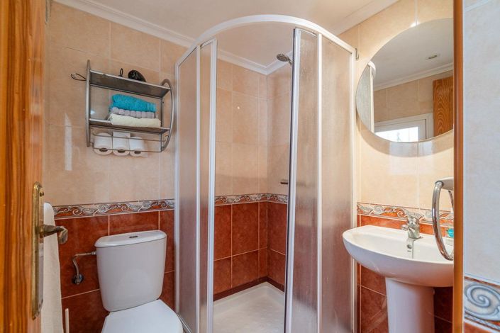 Image No.16-2 Bed Apartment for sale