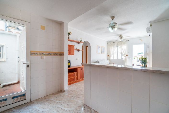 Image No.21-2 Bed Apartment for sale