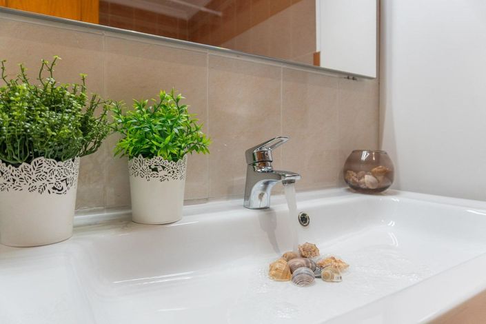 Image No.37-2 Bed Townhouse for sale